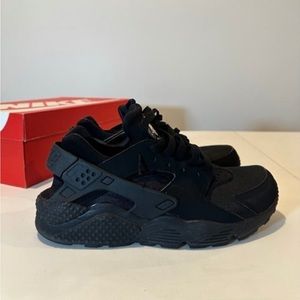 Nike Air Huarache ‘Triple Black’ Men’s Size 11
